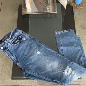 Men’s Distressed Denim Jeans